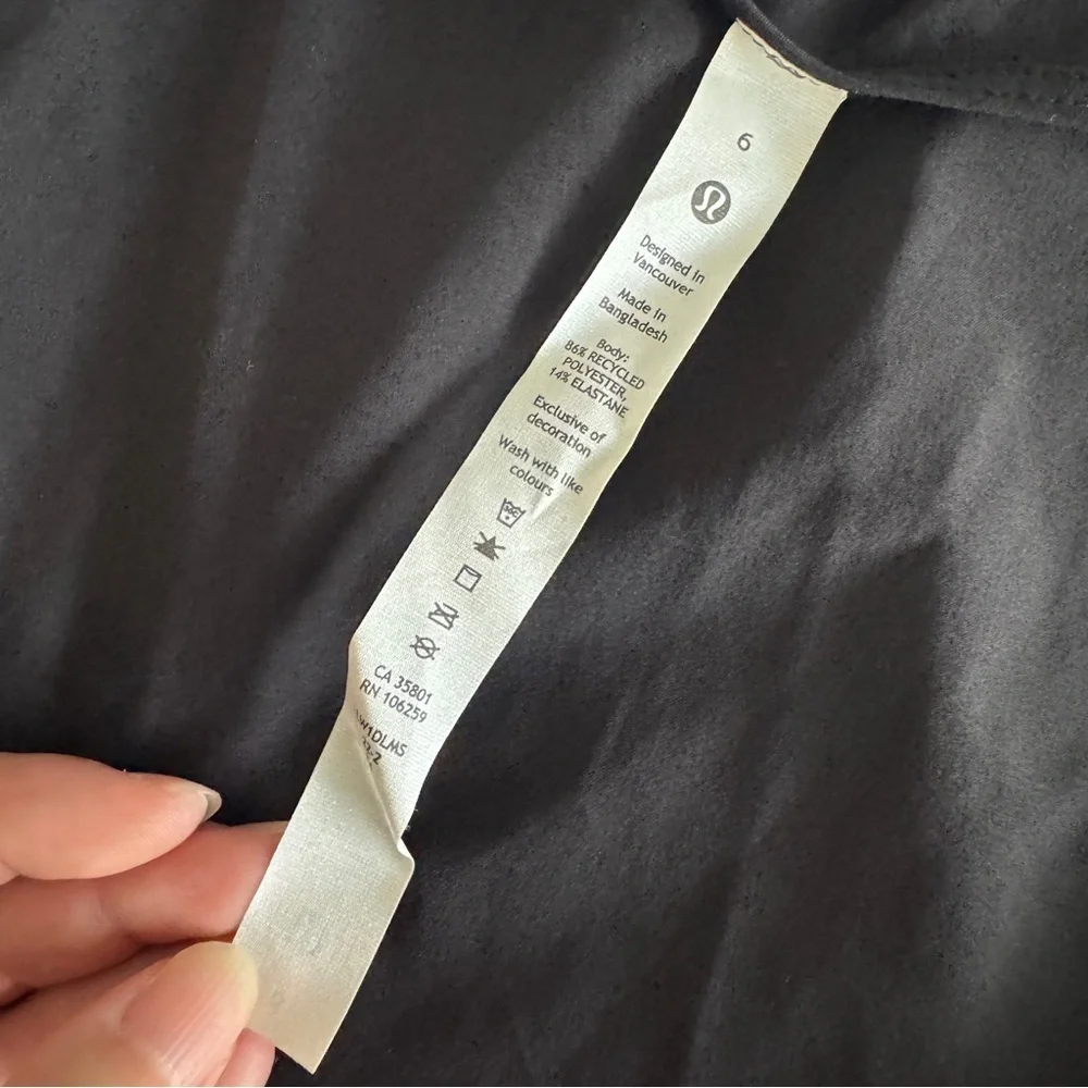 101 Lululemon Lightweight Stretch Run Tank - Black
